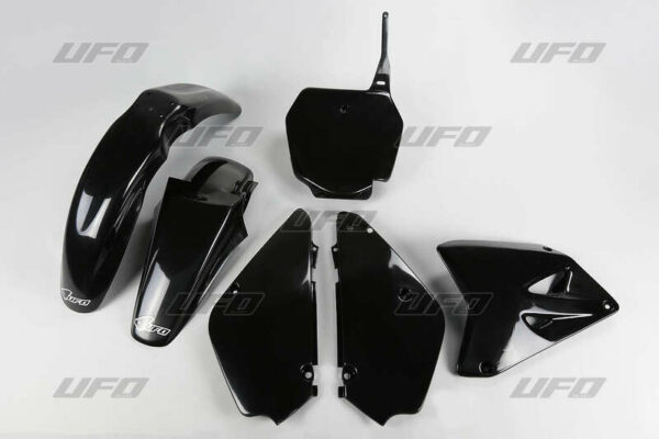 UFO Plastic Kit Black Suzuki RM85 (SUKIT405@001)