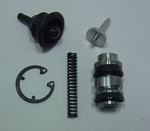 TOURMAX Master Cylinder Repair Kit Suzuki